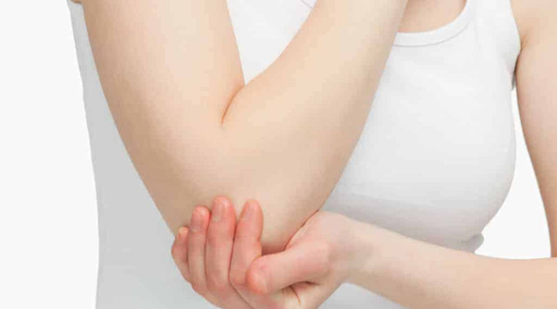 3 natuurlijke middeltjes om droge ellebogen te verzachten