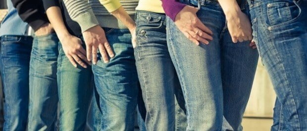 Jeans/spijkerbroek proper zonder te wassen!