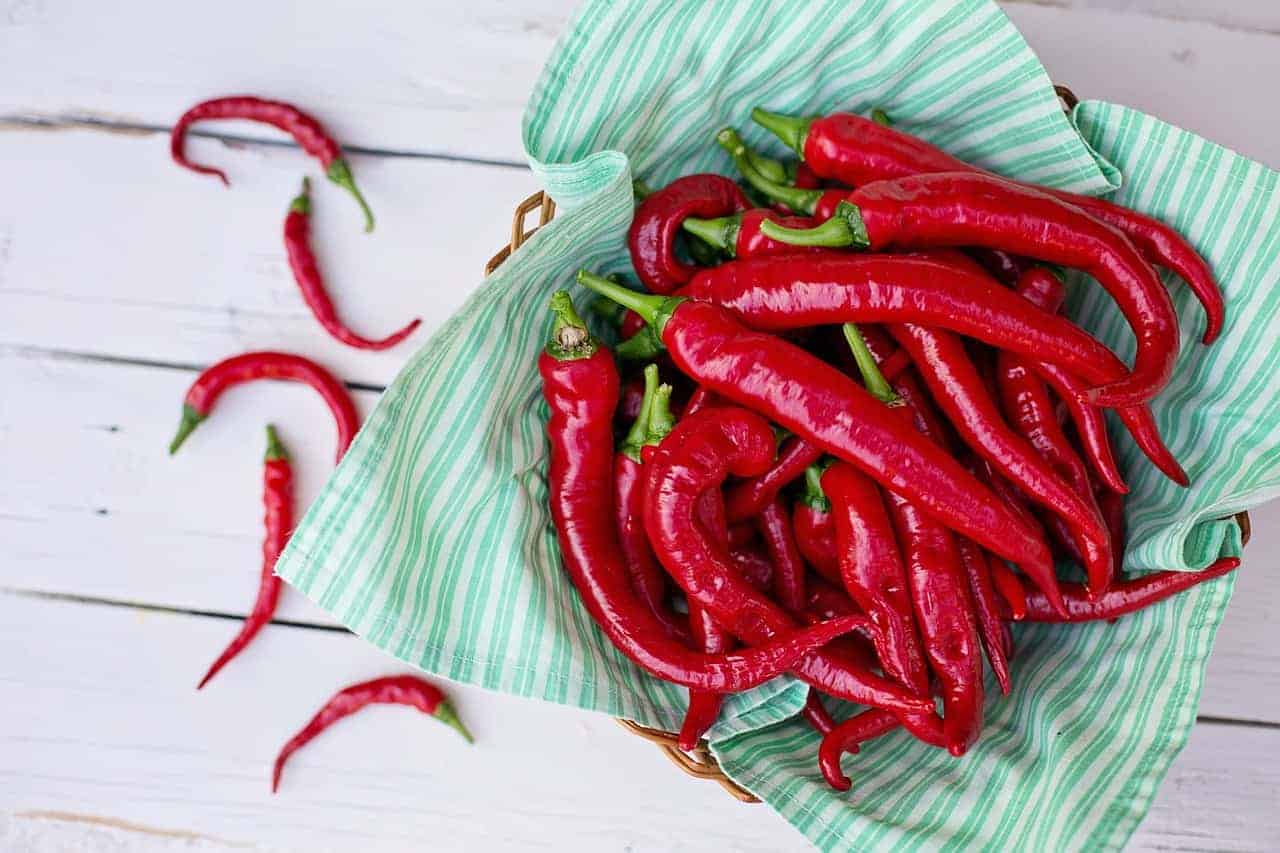 Cayenne peper creme voor pijnlijke spieren en gewrichten Afbeelding