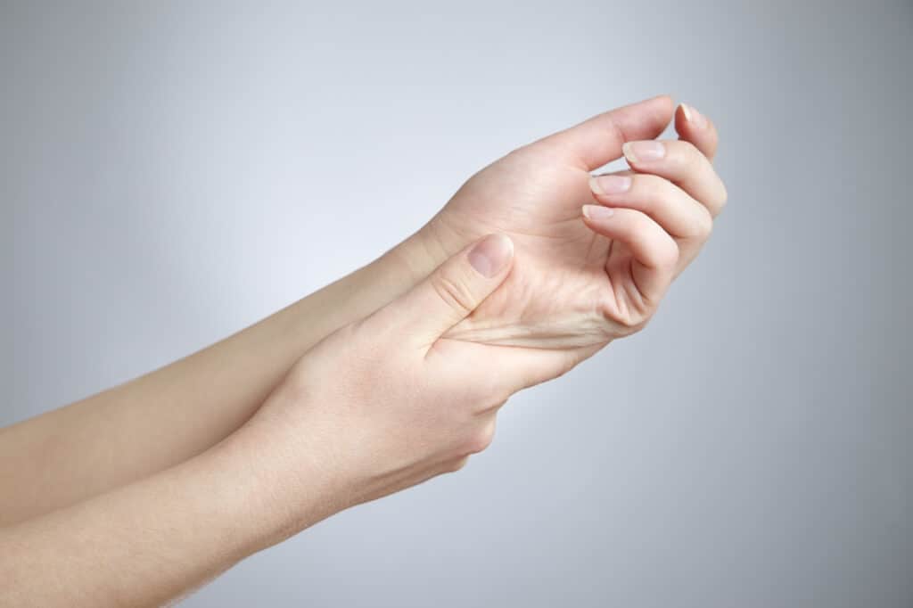 Is een 'slapende arm' ongezond of niet? Mooi Verouderen Is een 'slapende arm' ongezond of niet? Mooi Verouderen